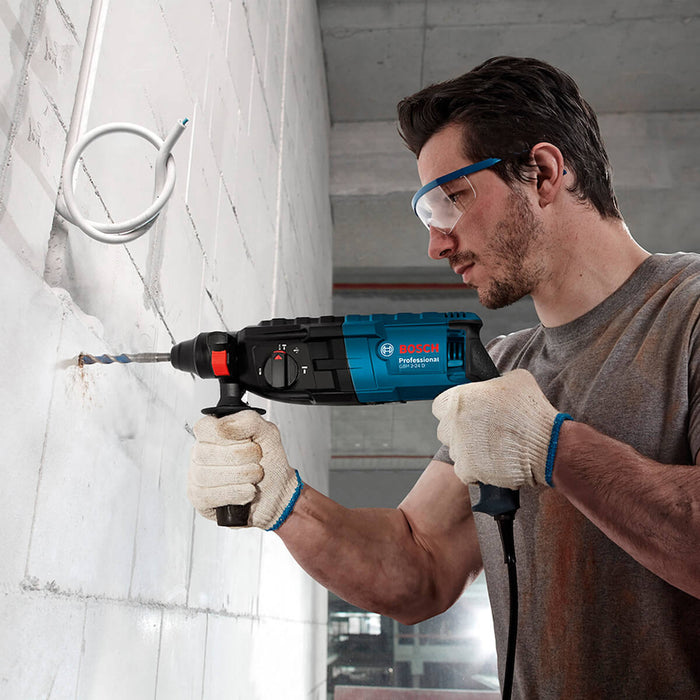 Rotomartillo con cable 820 W con maletín de facil transporte marca Bosch