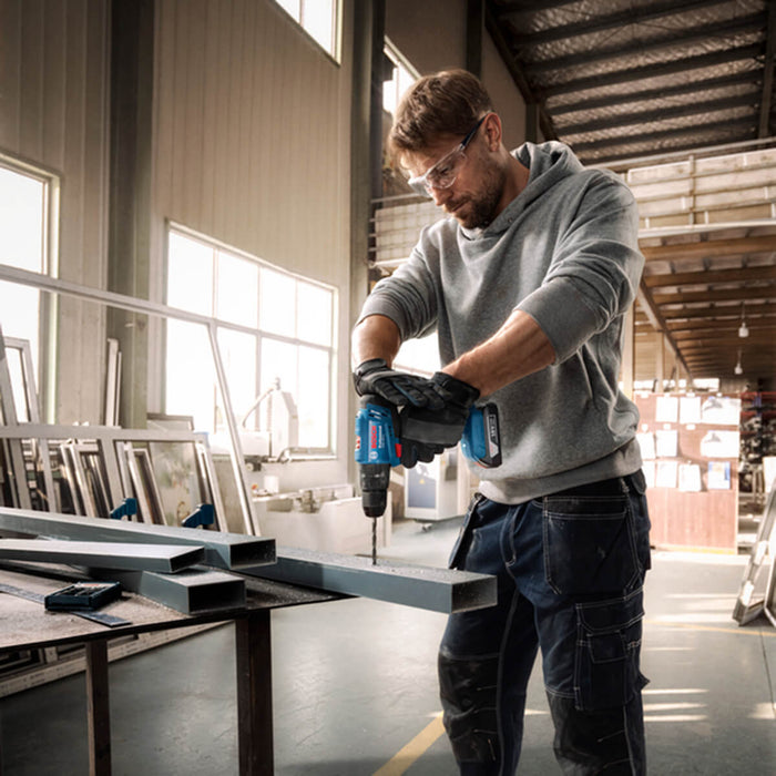 Taladro percutor atornillador GSB 183-LI 18 V con 2 baterías y maletín