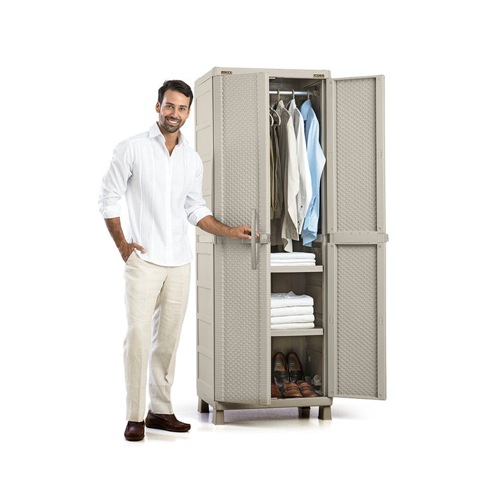 Armario para ropa apariencia rattan taupe marca Rimax