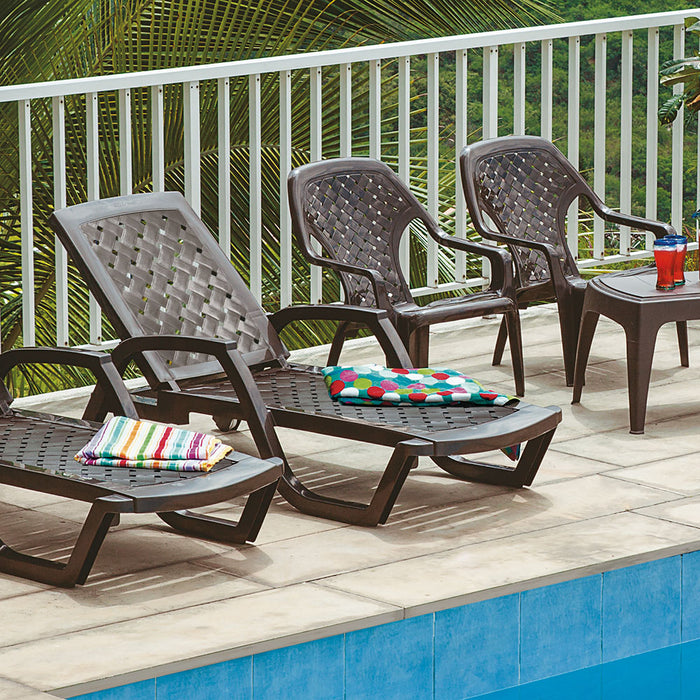 Cama asoleadora arrecife wengue marca Rimax