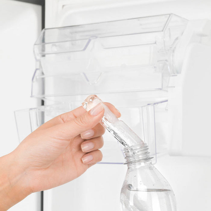 Nevera No Frost Mabe de 267 litros en acabado inoxidable