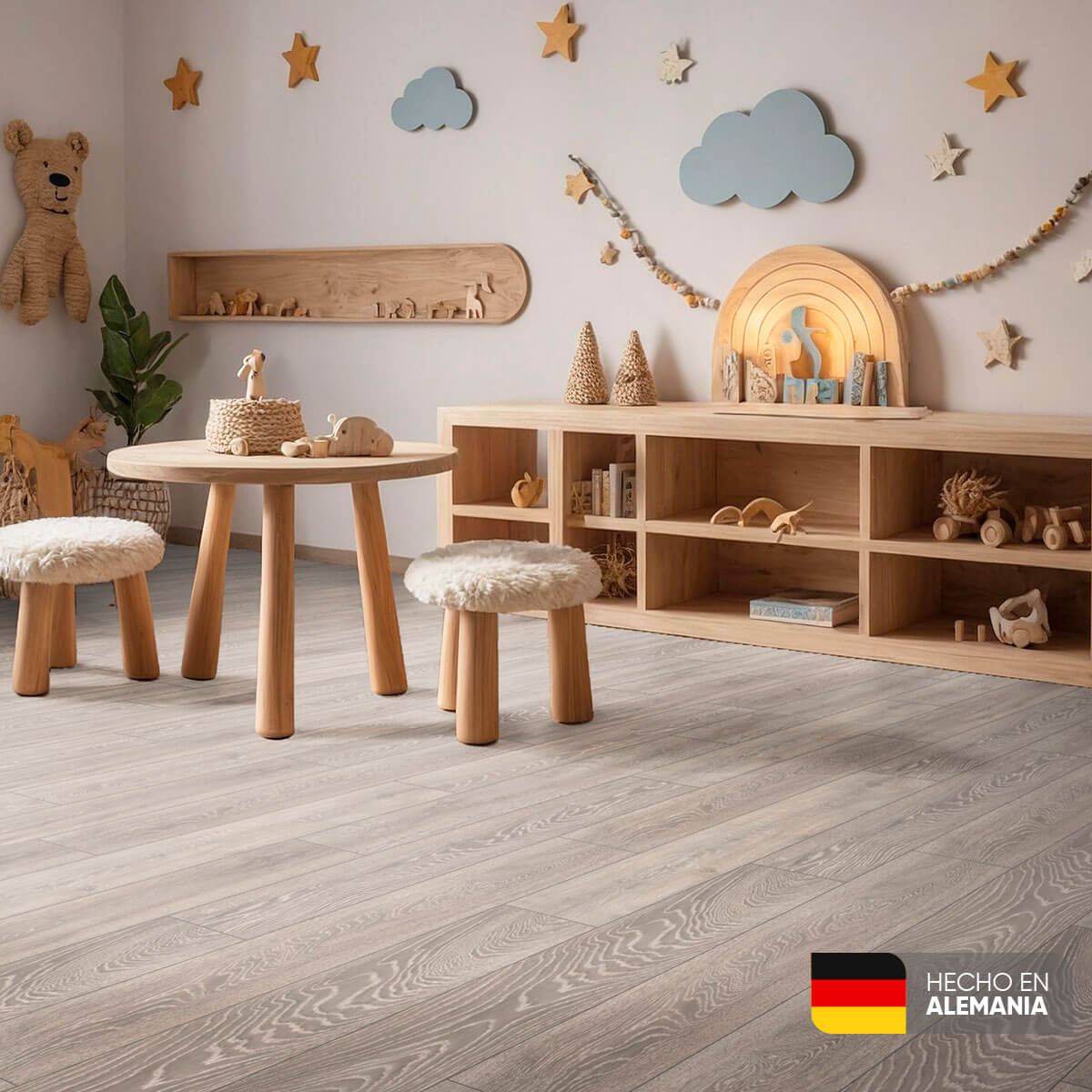 Piso Laminado Roble Humo de 7mm marca Kronospan