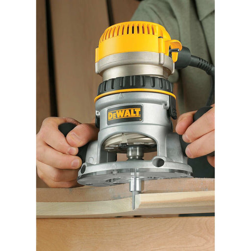 DEWALT - Lijadora orbital MAX de 20V, herramienta solo con batería de 20V  MAX con cargador, 3Ah (DCW210B y DCB230C)